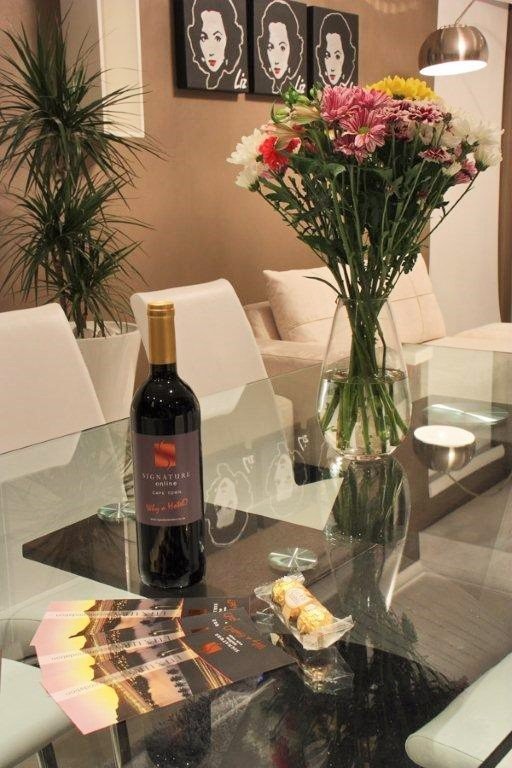 To Let 2 Bedroom Property for Rent in Vredehoek Western Cape